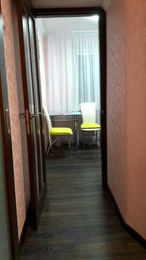 Затишок У Самому Центрі Дніпра Apartment Dnipro Exterior photo